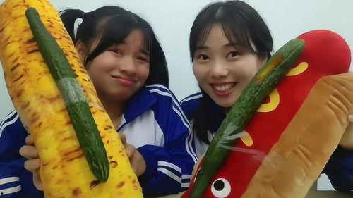 国外恶作剧吃瓜视频,吃瓜视频里的欢乐与智慧